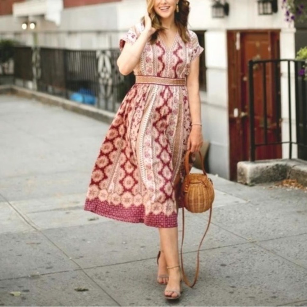 Gal Meets Glam Liza Foral Dress